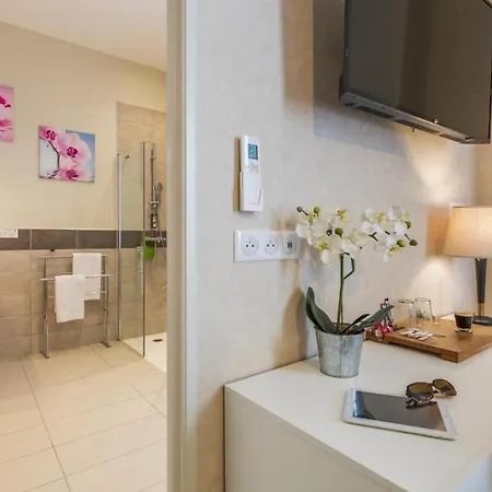 Cerise - Le Grand De La Руайян