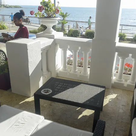 Cerise - Le Grand De La Руайян