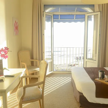 Cerise - Le Grand De La Руайян