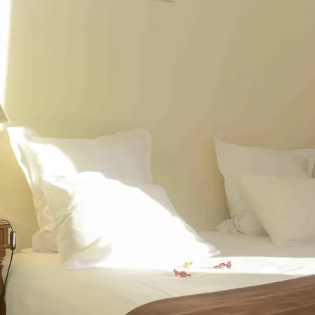 Cerise - Le Grand De La Отель