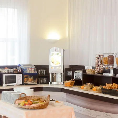 Cerise - Le Grand De La Отель Руайян