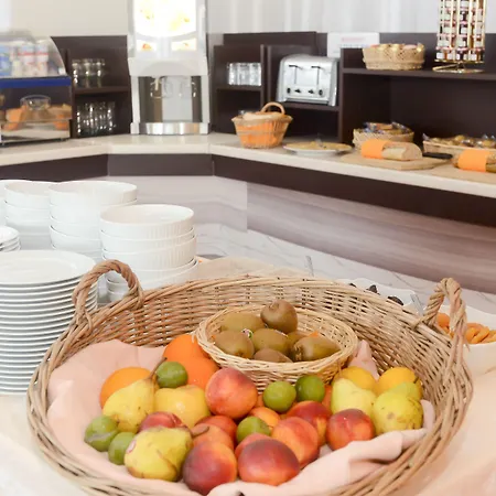 Cerise - Le Grand De La Hotel Royan