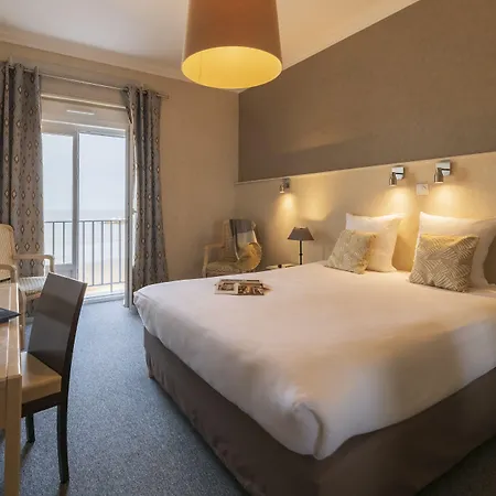 Cerise - Le Grand De La Руайян