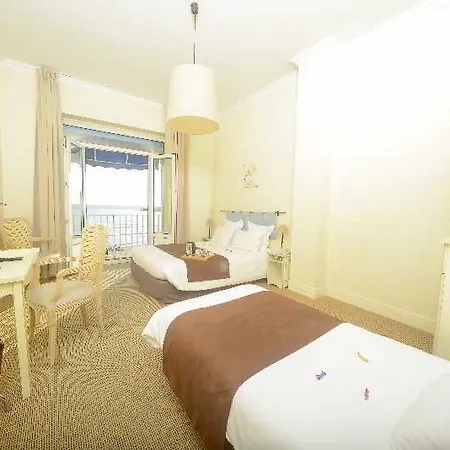 Отель Cerise - Le Grand De La Руайян