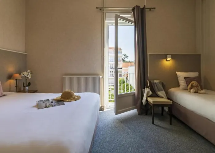 Cerise - Le Grand De La Hotel Royan